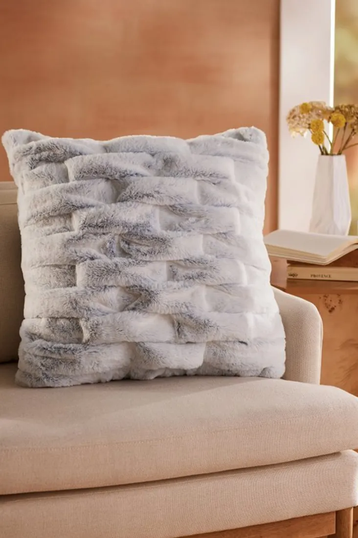 la_parisienne_faux_fur_pillow_18.webp Best Sale Soft Surroundings La Parisienne Faux Fur Pillow