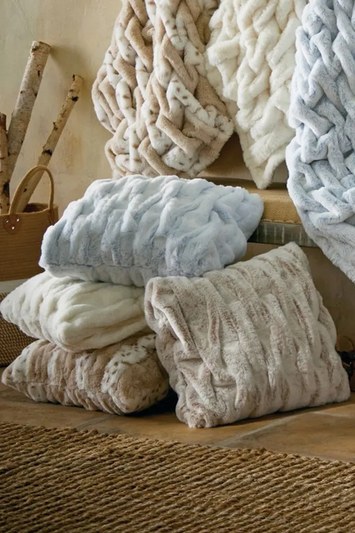 la_parisienne_faux_fur_pillow_33.webp Best Sale Soft Surroundings La Parisienne Faux Fur Pillow