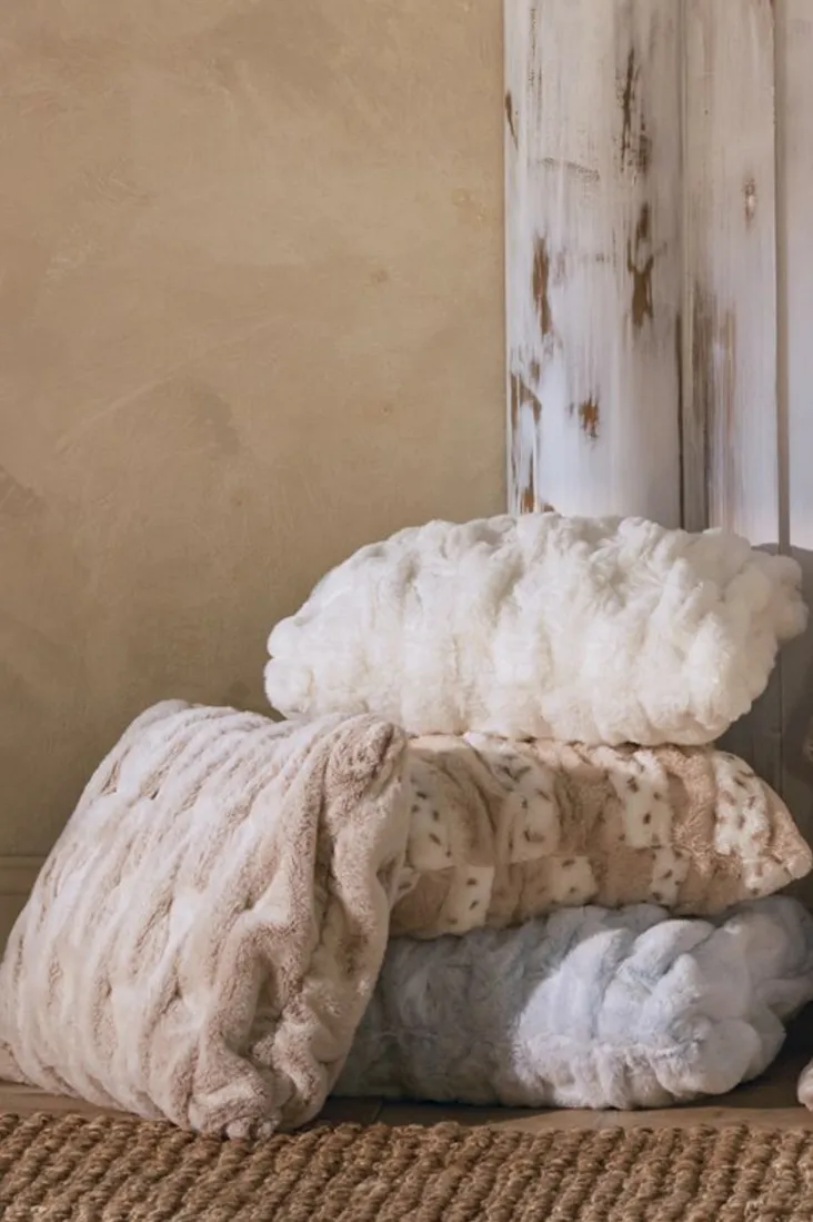 la_parisienne_faux_fur_pillow_36.webp Best Sale Soft Surroundings La Parisienne Faux Fur Pillow