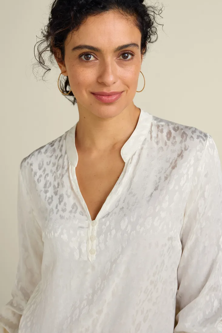 mirasol_jacquard_tunic_3.webp Discount Soft Surroundings Mirasol Jacquard Tunic IvoryPearl
