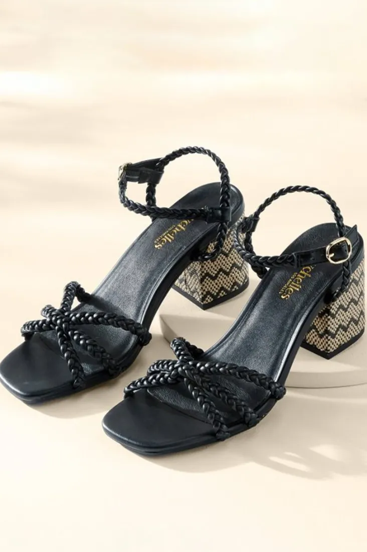 Store Soft Surroundings Seychelles Cater To You Sandal Black